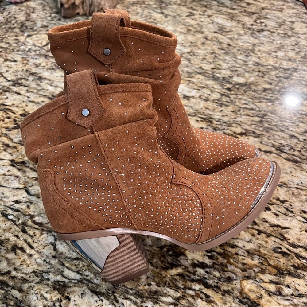 GIANNI BINI Suede Studded Ankle Bootie 7.5